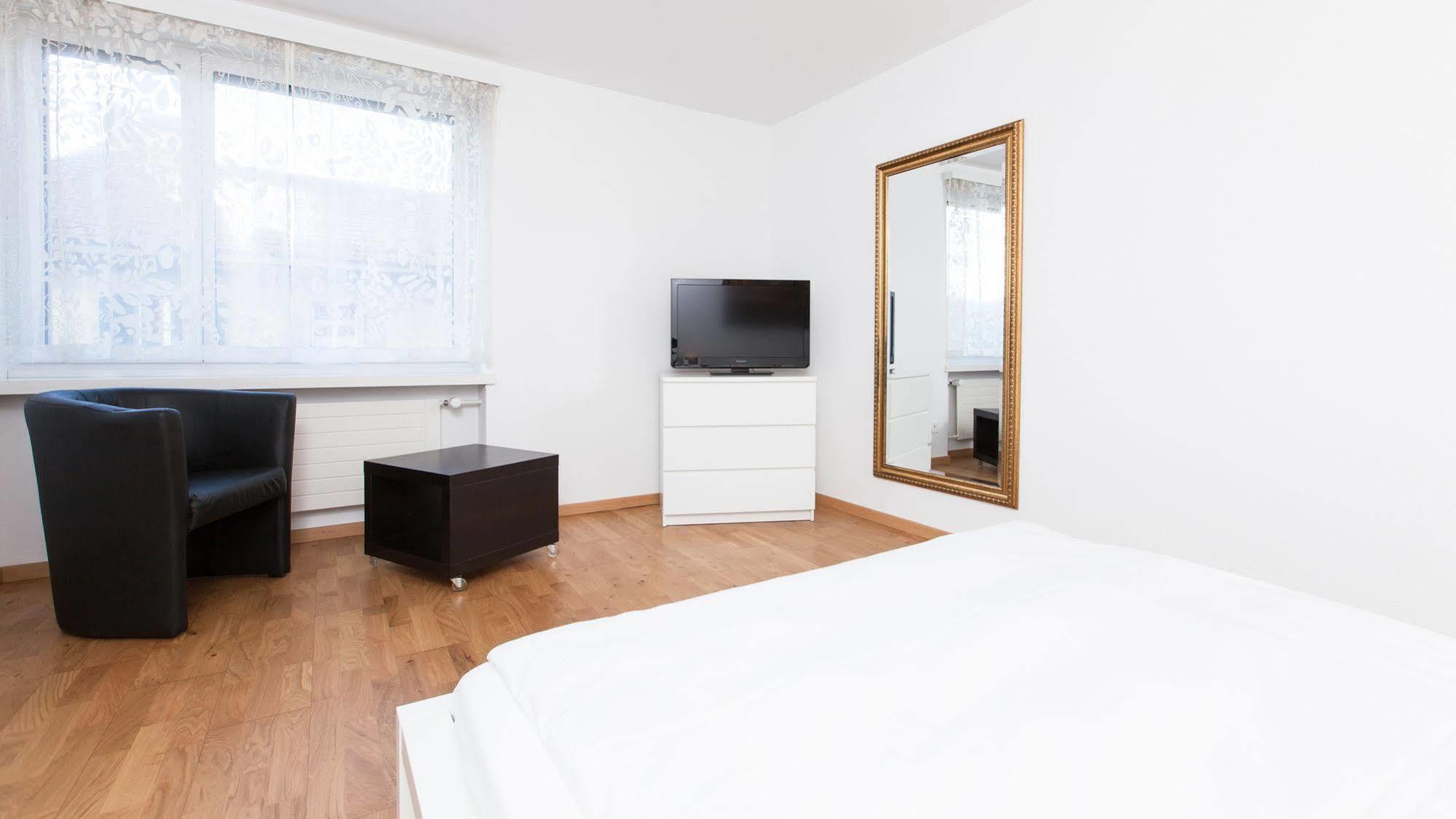 Swiss Star Apartments - Contactless Self Check-In Zurique Exterior foto